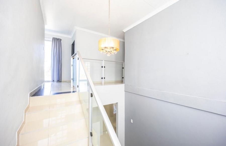 4 Bedroom Property for Sale in Sunnyridge Eastern Cape